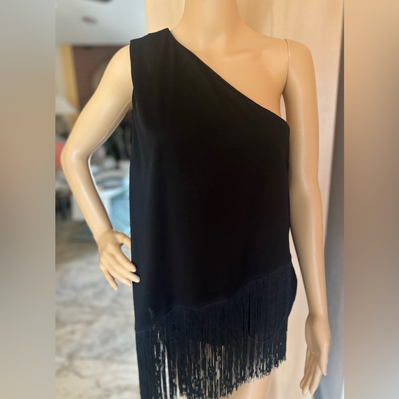 BCBG black one shoulder over lay with tassels size M - Picture 2 of 3